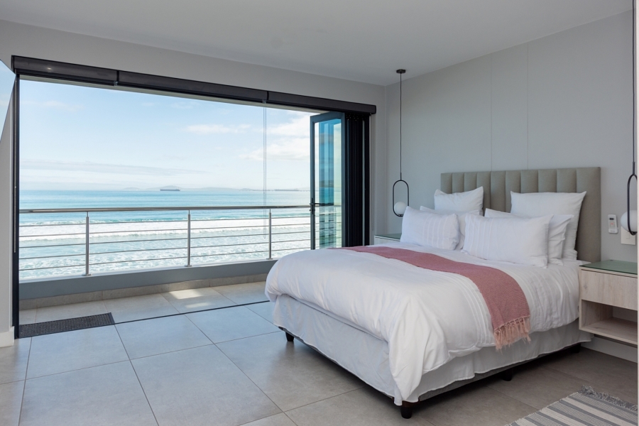 7 Bedroom Property for Sale in Calypso Beach Western Cape